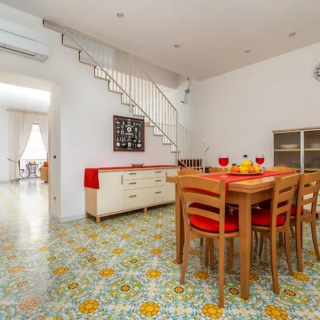 Marinella Mia House Old Town