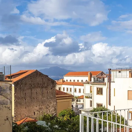 Апартаменты Marinella Mia House Old Town Сорренто