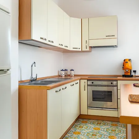 Marinella Mia House Old Town Апартаменты *
