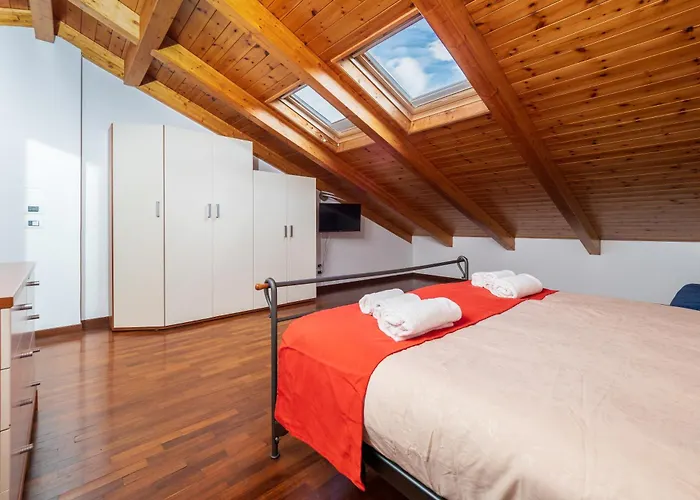 Marinella Mia House Old Town Apartment