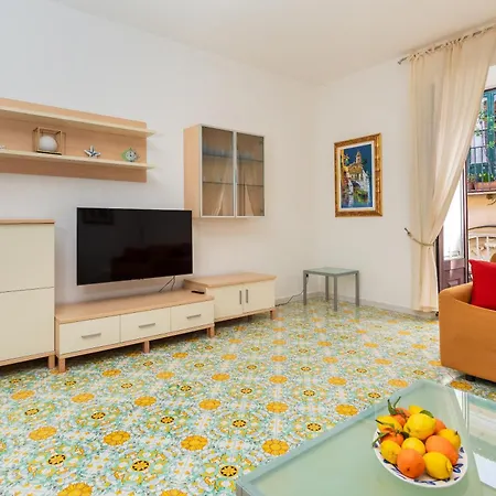 Marinella Mia House Old Town *